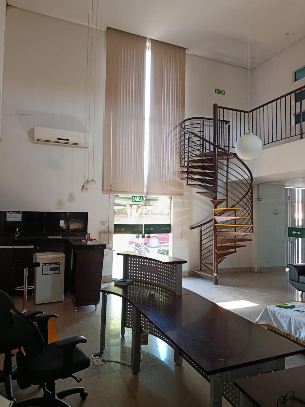 Foto 9 de 12: Comercial em leilão em Guaraí - TO — Prédio Comercial 310m² | Av. Bernardo Sayão/Guaraí-TO | Terreno 350m² Corredor Comercial e Lote Vazado! Ideal p/ Agronegócio e Comércio.