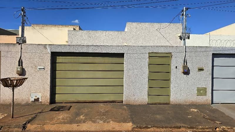 Foto 3 de 3: Casa em leilão em Santa Helena De Goiás - GO, bairro Centro — Casa, Santa Helena De Goiás / GO