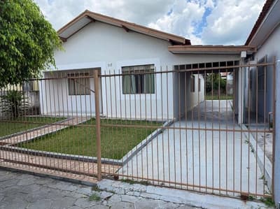 Terreno em leilão em Conselheiro Mairinck - PR — Terreno urbano, contendo uma casa de madeira, Conselheiro Mairinck/PR