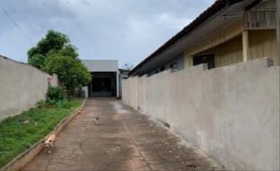 Foto 2 de 2: Terreno em leilão em Apucarana - PR — Terreno com área de 408m² e 1 Casa de 90m² - Apucarana/PR