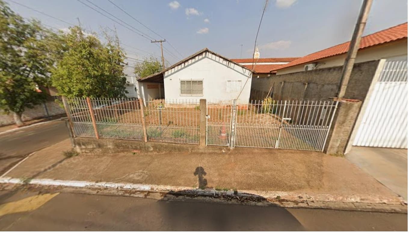 Foto 2 de 3: Casa em leilão em Iacanga - SP — Casa, A.T. 228m²