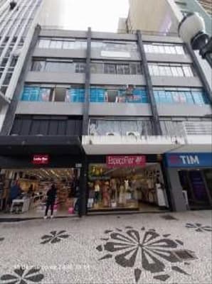 Foto 3 de 7: Comercial em leilão em Curitiba - PR, bairro Centro — PRÉDIO COMERCIAL COM ÁREA DE 1.685,20M² - RUA XV DE NOVEMBRO CENTRO CURITIBA/PR