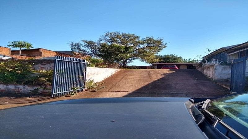 Foto 2 de 4: Terreno em leilão em Icaraíma - PR, bairro Centro — TERRENO URBANO, A.T.450 M², A.C. 20 M², COM BENFEITORIA EM ICARAÍMA/PR