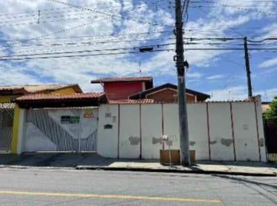 Casa em leilão em Pindamonhangaba - SP — Casa 324m², Parque São Benedito, Pindamonhangaba/SP - ocupada