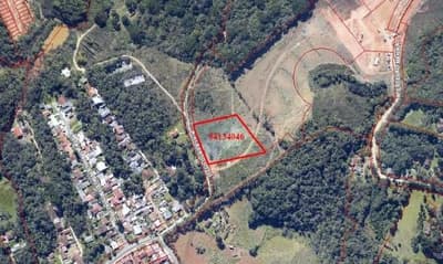 Foto 3 de 4: Terreno em leilão em Curitiba - PR — TERRENO URBANO COM ÁRETA TOTAL DE 6.590,37M2, CACHOEIRA, CURITIBA /PR