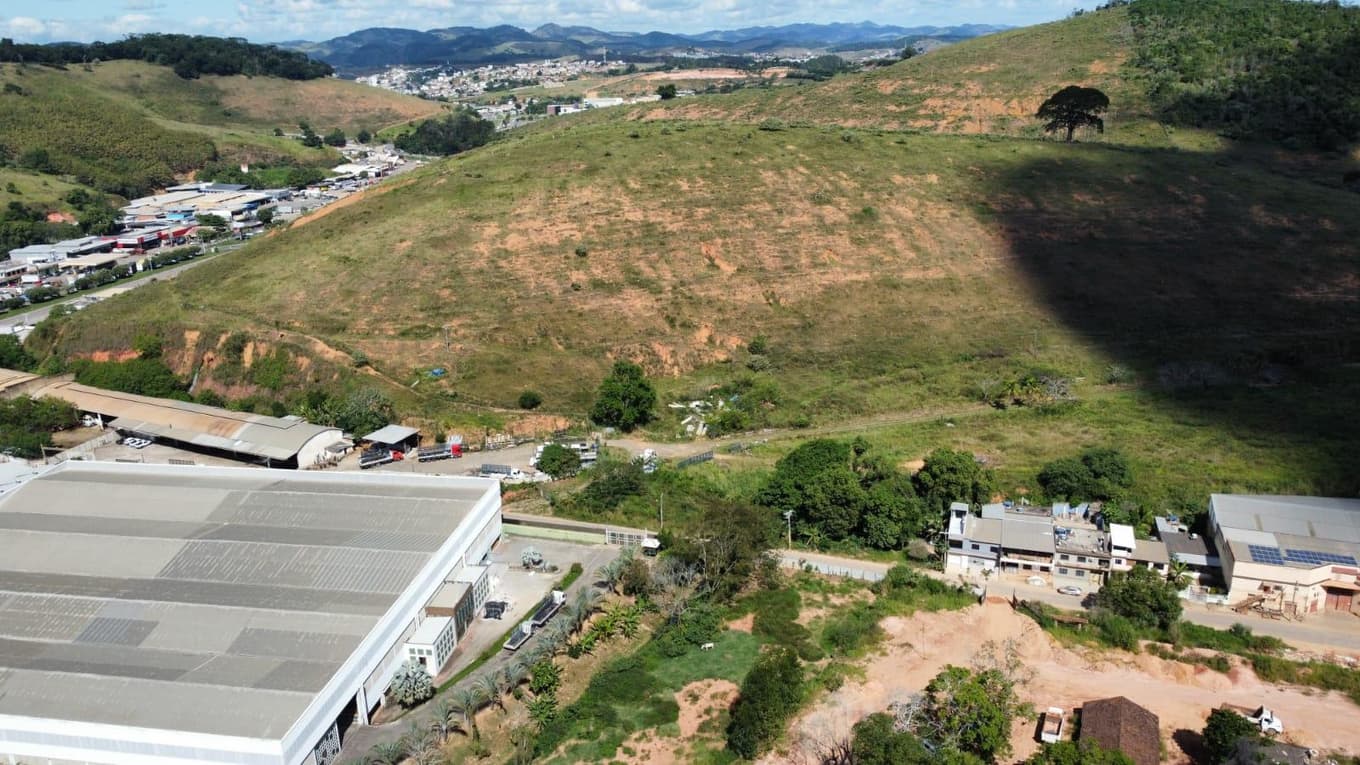 Foto 47 de 61: Terreno em leilão em Muriaé - MG, bairro Sofocó — IMÓVEL URBANO COM ÁREA TOTAL DE 48.206,32 m2- Em MURIAÉ/MG