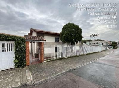 Apartamento em leilão em Curitiba - PR — Apartamento Nº 02, do térreo do bloco Nº 04, do tipo AP-2-51, do Conjunto Residencial Moradias Itatiaia V, Curitiba - PR