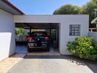 Foto 5 de 9: Casa em leilão em Umuarama - PR — Terras contendo construção mista em alvenaria e madeira, Umuarama/PR