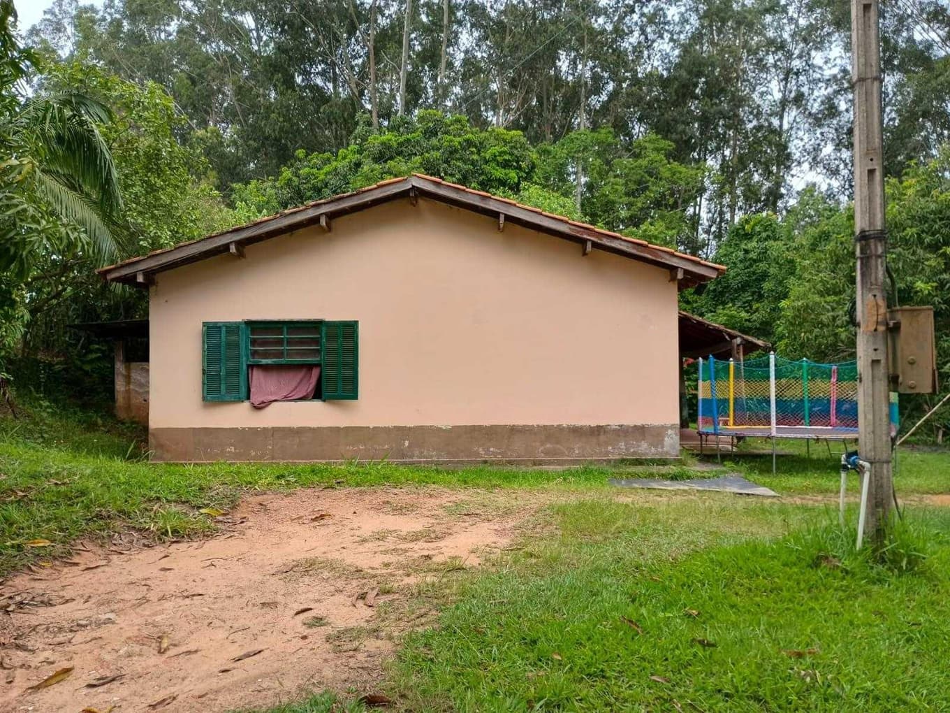 Foto 48 de 70: Area Rural em leilão em Amparo - SP, bairro Três Pontes — Imóvel Rural, A.T. 19ha, A.C. 7.362m², antigo abatedouro, galpões, casas, Três Pontes