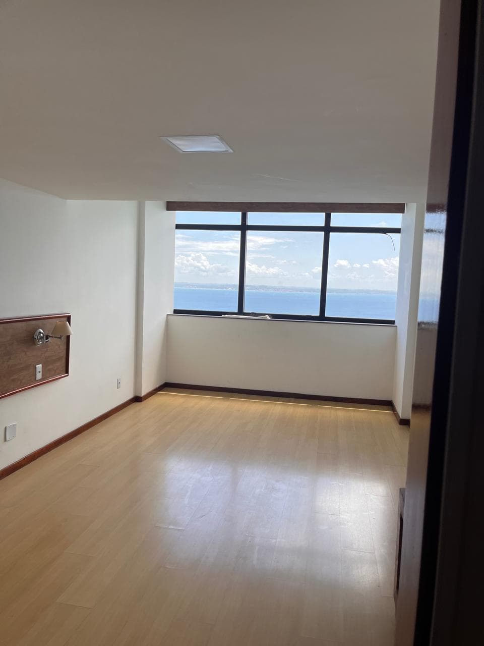 Foto 2 de 5: Apartamento em leilão em Salvador - BA — FLAT VITORIA MARINA