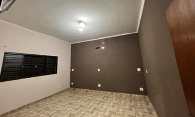 Foto 12 de 31: Comercial em leilão em Guará - SP, bairro Jardim dos Ipês — IMÓVEL URBANO COM ÁREA TOTAL DE 250.00 M2- Em GUARÁ/SP