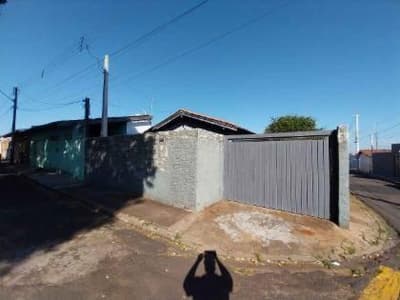 Foto 1 de 3: Casa em leilão em Bauru - SP, bairro Jardim Redentor — Casa 41m² com Terreno 198m² | Bauru-SP | Jardim Redentor - Financiamento até 420 Meses!
