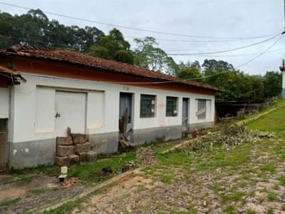 Foto 9 de 70: Area Rural em leilão em Amparo - SP, bairro Três Pontes — Imóvel Rural, A.T. 19ha, A.C. 7.362m², antigo abatedouro, galpões, casas, Três Pontes