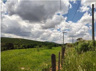 Foto 3 de 3: Area Rural em leilão em São Sebastião Da Grama - SP — Gleba de Terras, A.T.