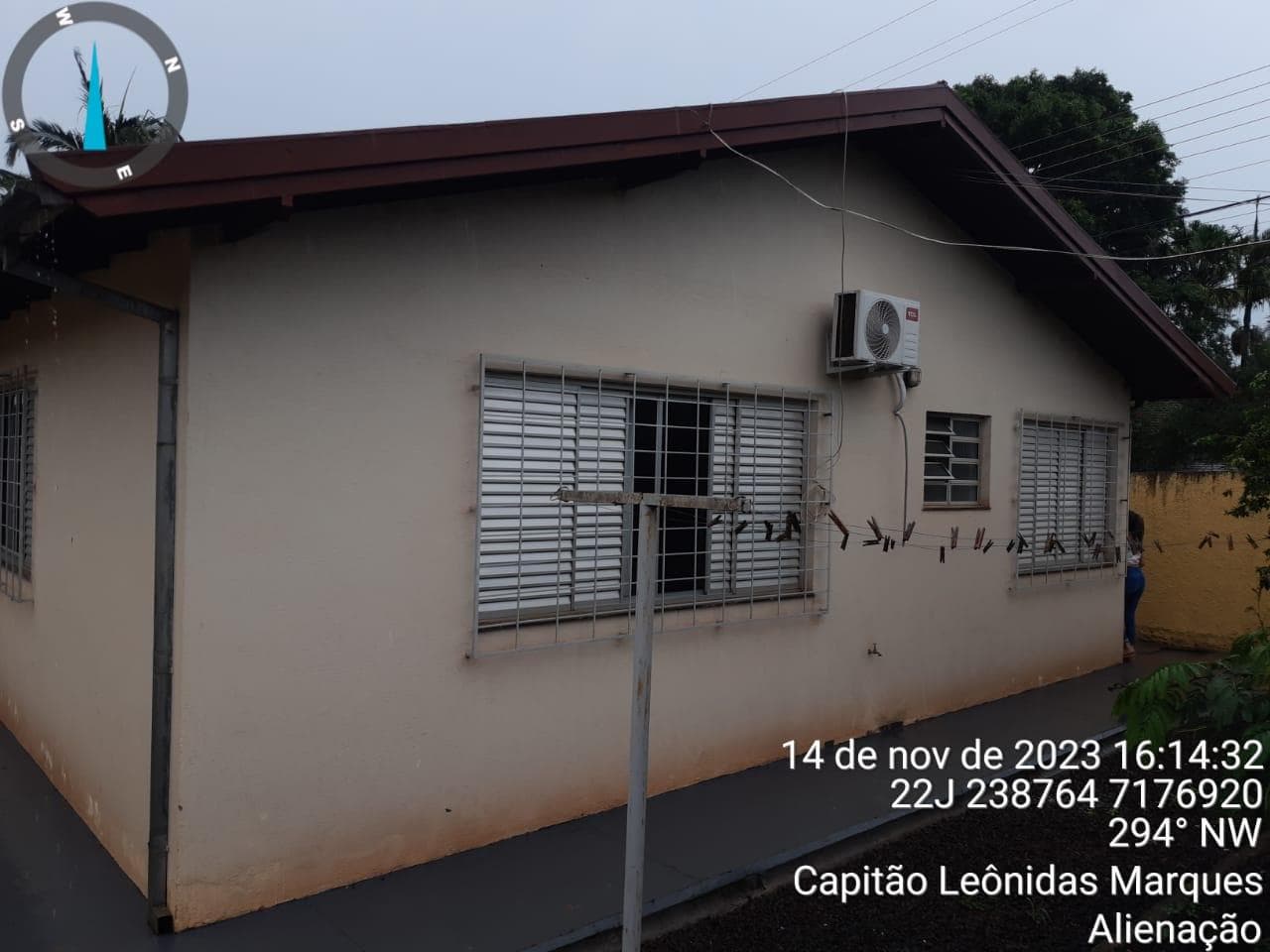 Foto 2 de 6: Casa em leilão em Capitão Leônidas Marques - PR — Casa 152m² Desocupada no Bairro Centro em Capitão Leonidas Marques/PR