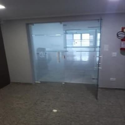 Foto 7 de 14: Comercial em leilão em Curitiba - PR — CONJUNTO COMERCIAL Nº 401 E 4 VAGAS DE GARAGEM (CURITIBA)