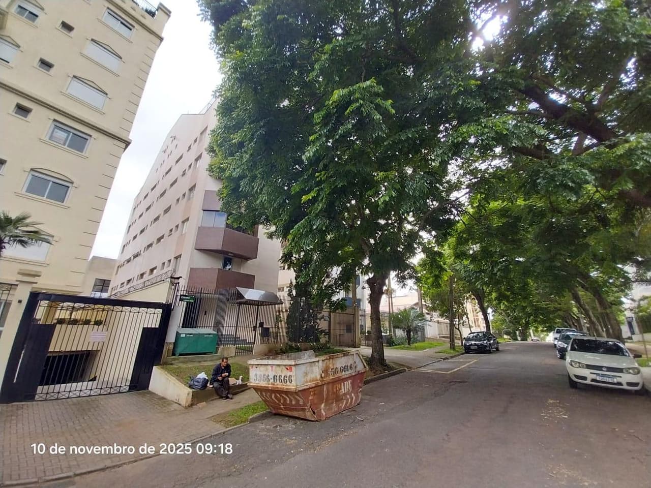 Foto 4 de 11: Apartamento em leilão em Curitiba - PR, bairro Cabral — Apartamento com a área construída exclusiva de 116,95m², Cabral, Curitiba/PR