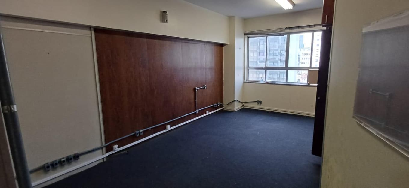 Foto 31 de 57: Comercial em leilão em Rio De Janeiro - RJ, bairro Centro — Conjunto Comercial 377m² na Av. Presidente Vargas, 583 | Centro/RJ | Próximo ao Metrô Uruguaiana e Candelária | Oportunidade para Investidores!