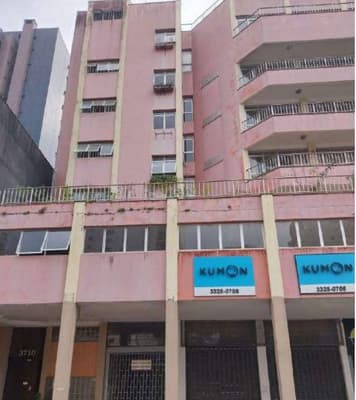 Apartamento em leilão em Curitiba - PR — Apartamento com 276,69m², na Av. Sete de Setembro com 2 vagas na garagem - Curitiba/PR.