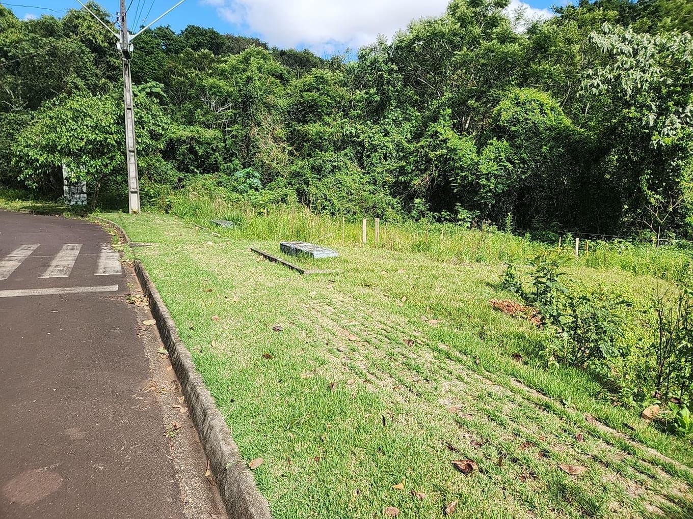 Foto 2 de 4: Terreno em leilão em Dois Vizinhos - PR — LOTE URBANO Nº 04 DA QUADRA Nº 04 LOCALIZADO NO LOTEAMENTO RESIDENCIAL HARMONIA EM DOIS VIZINHOS/PR - ÁREA DE 550,44M²