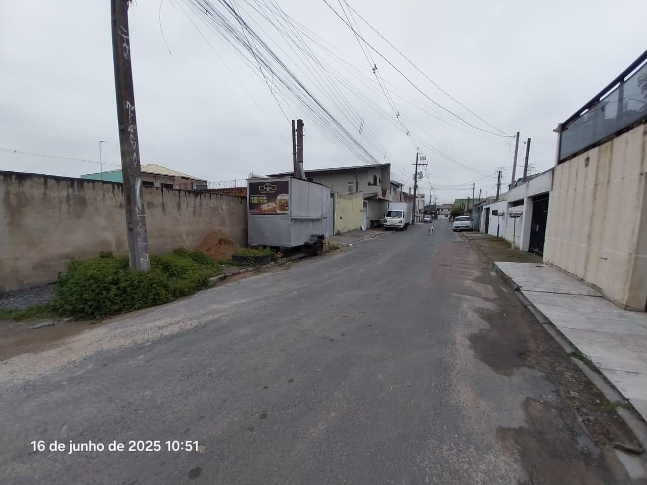 Foto 5 de 25: Terreno em leilão em Curitiba - PR, bairro Uberaba — Terreno urbano com área de 321,46m², contendo benfeitoria com área de 166,00m², Curitiba/PR