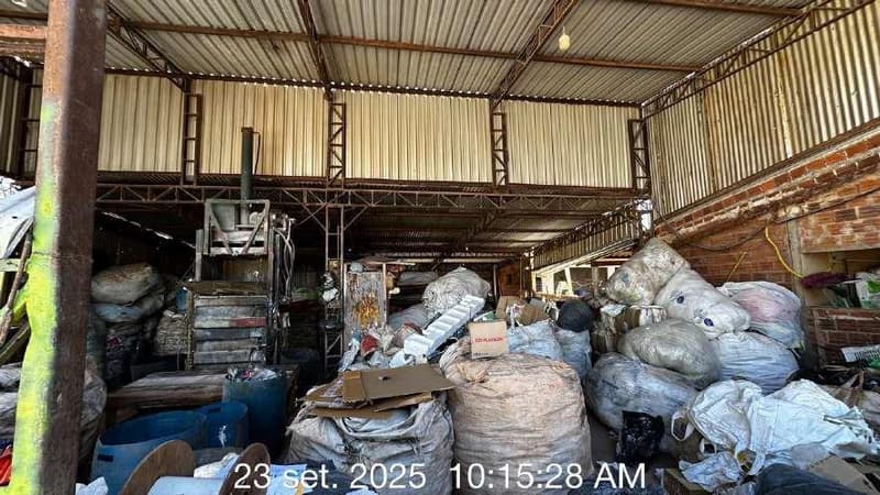 Foto 1 de 5: Terreno em leilão em Umuarama - PR, bairro Jardim Beira Rio — Lote de terras n° 19, da Quadra B, do loteamento Jardim Beira Rio, na cidade de Umuarama, com a área de 219,16m²