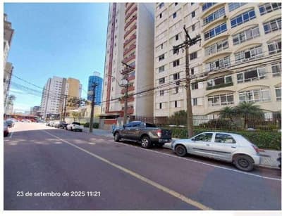 Foto 7 de 17: Apartamento em leilão em Curitiba - PR, bairro Água Verde — Apartamento sob nr.51-B, 4º andar, do Bloco "B" do "EDIFICIO NOTRE DAME" -área construída de 337,2450m2 - Rua Buenos Aires, 639, Bairro: Água Verde, Curitiba/PR.