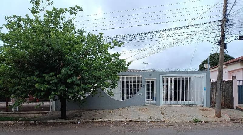 Foto 9 de 9: Casa em leilão em Campo Grande - MS, bairro Vila Taquarussu — Casa 211m² com Terreno 624m² | Campo Grande-MS | Vila Taquarussu - 3 Dorms, 2 Banheiros e 1 Vaga - Financiamento até 420 Meses!