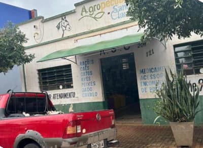 Comercial em leilão em Itambaracá - PR — Imóvel comercial localizado na R. Interventor Manoel Ribas, 121 - Itambaracá/PR.