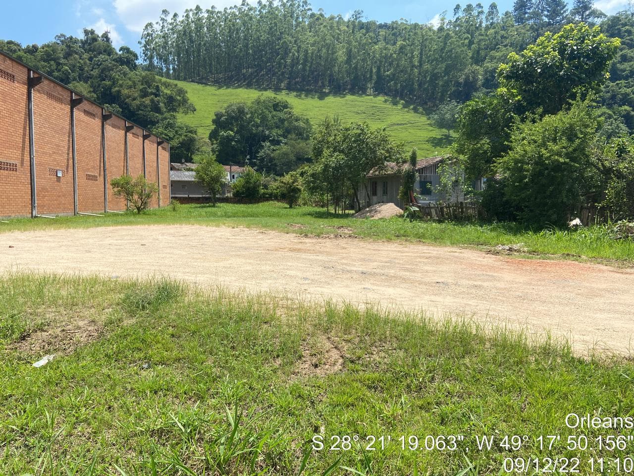 Terreno em leilão em Orleans - SC — Terreno Urbano de 3.568.50 M2, na margem esquerda do Rio Tubarão, em Orleans-SC