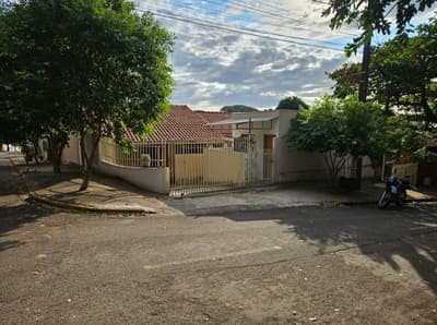 Terreno em leilão em Umuarama - PR — Casa com área de 48,30m² - Conj. Res. Ouro Branco, Umuarama - PR