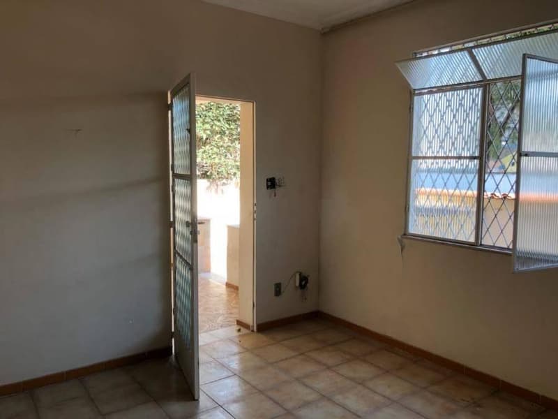 Foto 5 de 15: Casa em leilão em Rio De Janeiro - RJ, bairro Senador Vasconcelos — Casa 70m² com Terreno 250m² | Rio de Janeiro-RJ | Senador Vasconcelos |Próx. à Estação de Trem Senador Vasconcelos e Hospital Eduardo Rabello - Financiamento até 420 Meses!