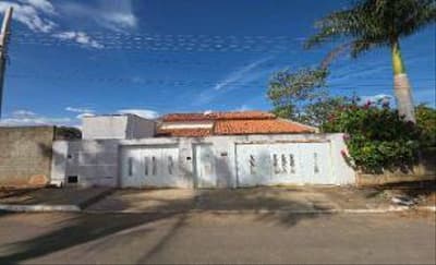 Foto 2 de 6: Casa em leilão em Davinópolis - GO, bairro Centro — CASA RESIDENCIAL | A.T 279,91 M² E A.C 176,83M² | CENTRO | DAVINÓPÓLIS/GO