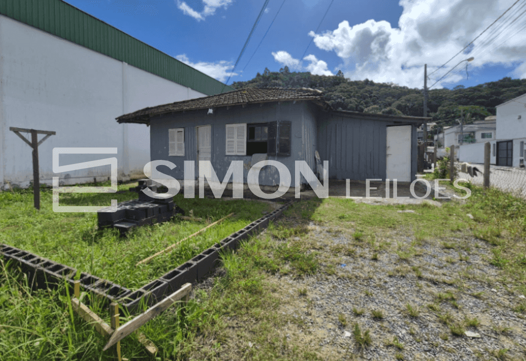 Foto 3 de 3: Terreno em leilão em Itapema - SC, bairro Alto São Bento — Terreno urbano, designado lote nº 185, quadra 14, do Loteamento JARDIM SÃO BENTO, situado na Rua B, esquina com a Rua G, zona 3, Oeste da BR-101, Alto São Bento, nesta Cidade e Comarca de Itapema-SC,