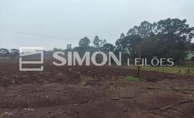 Foto 3 de 5: Terreno em leilão em São João Do Triunfo - PR — Um terreno rural, com a área de 61.861,25m², situado no lugar Água Branca, em São João do Triunfo/PR, com os seguintes rumos e distâncias: Partindo do Ponto 03, segue em linha reta até o ponto 04, con