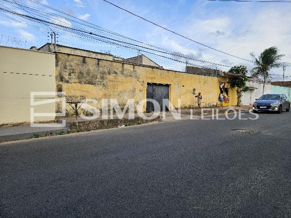 Casa em leilão em São Luís - MA, bairro Fatima — SAO LUIS/MA, RUA SEIS, N. 33, SETOR 08, FATIMA, CASA, 240M² DE ÁREA PRIVATIVA, 375M² DE ÁREA DO TERRENO, 3 QTS, A.SERV, WC, SL, COZINHA, TERRAÇO, IPTU: 15130624021500000, MATRÍCULA: 3337, OFÍCIO: 2, A