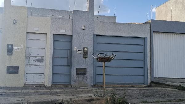 Foto 1 de 6: Casa em leilão em Vitória Da Conquista - BA, bairro Zabele — Casa 63,95m², 2 dormitório(s), 1 vaga(s) na garagem - ZABELE, VITORIA DA CONQUISTA BA