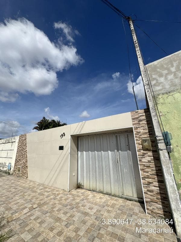 Foto 1 de 2: Casa em leilão em Maracanaú - CE, bairro Furna da Onca — Casa 82,00m², 0 dormitório(s), 1 vaga(s) na garagem - FURNA DA ONCA, MARACANAU CE