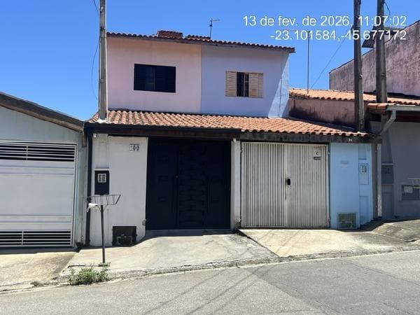 Foto 1 de 5: Casa em leilão em Caçapava - SP, bairro Parque Residencial Santo Andre — Casa 67,2m², 2 dormitório(s), 1 vaga(s) na garagem - PARQUE RESIDENCIAL SANTO ANDRE, CACAPAVA SP