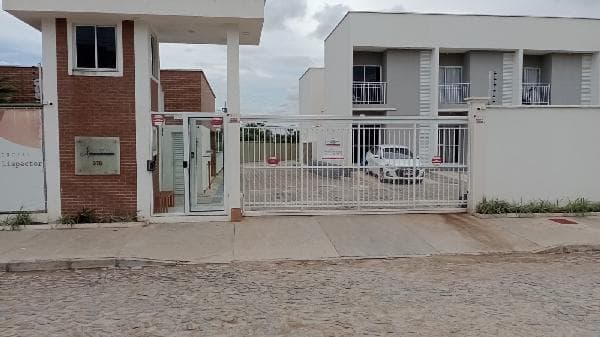 Casa em leilão em Fortaleza - CE, bairro Prefeito Jose Walter — Casa 53,66m², 3 dormitório(s), 2 vaga(s) na garagem - PREFEITO JOSE WALTER, FORTALEZA CE