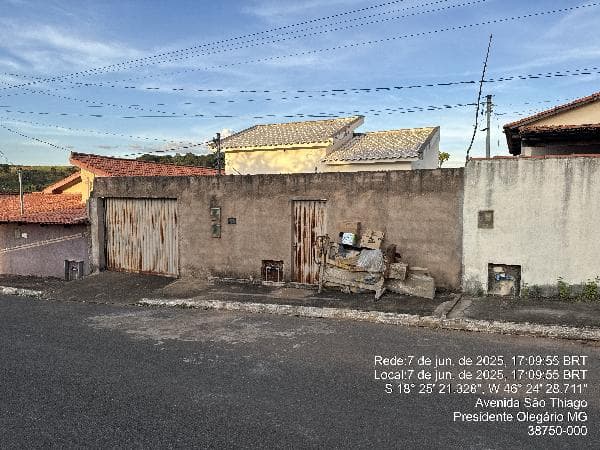 Casa em leilão em Presidente Olegário - MG — Casa 59,5m², 2 dormitório(s), 1 vaga(s) na garagem - , PRESIDENTE OLEGARIO MG