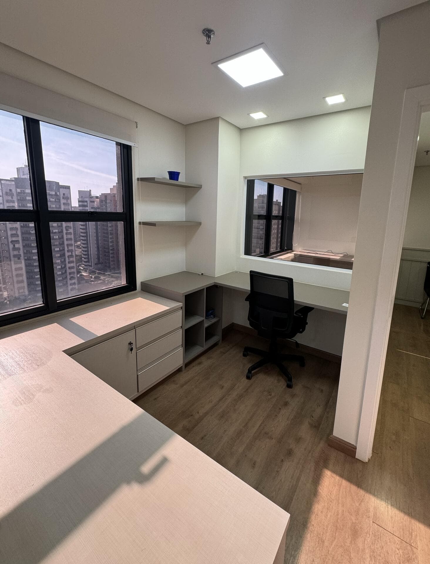 Foto 6 de 10: Comercial em leilão em Ribeirão Preto - SP, bairro Centro — Sala Comercial e Vaga de Garagem - Ribeirão Preto/SP