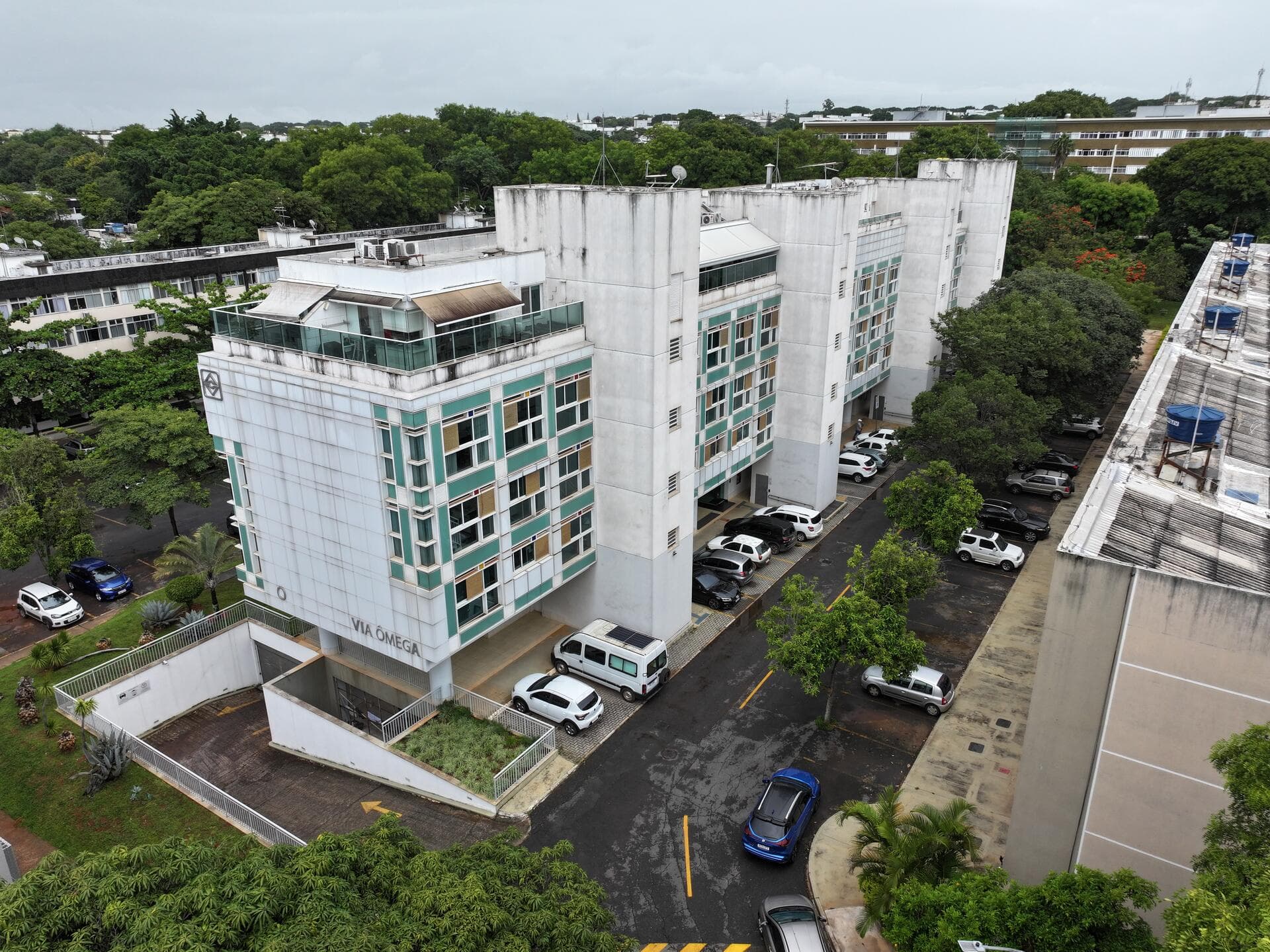 Foto 2 de 5: Apartamento em leilão em Brasília - DF, bairro Asa Sul — Apto. área total 237,95m² - Brasília/DF