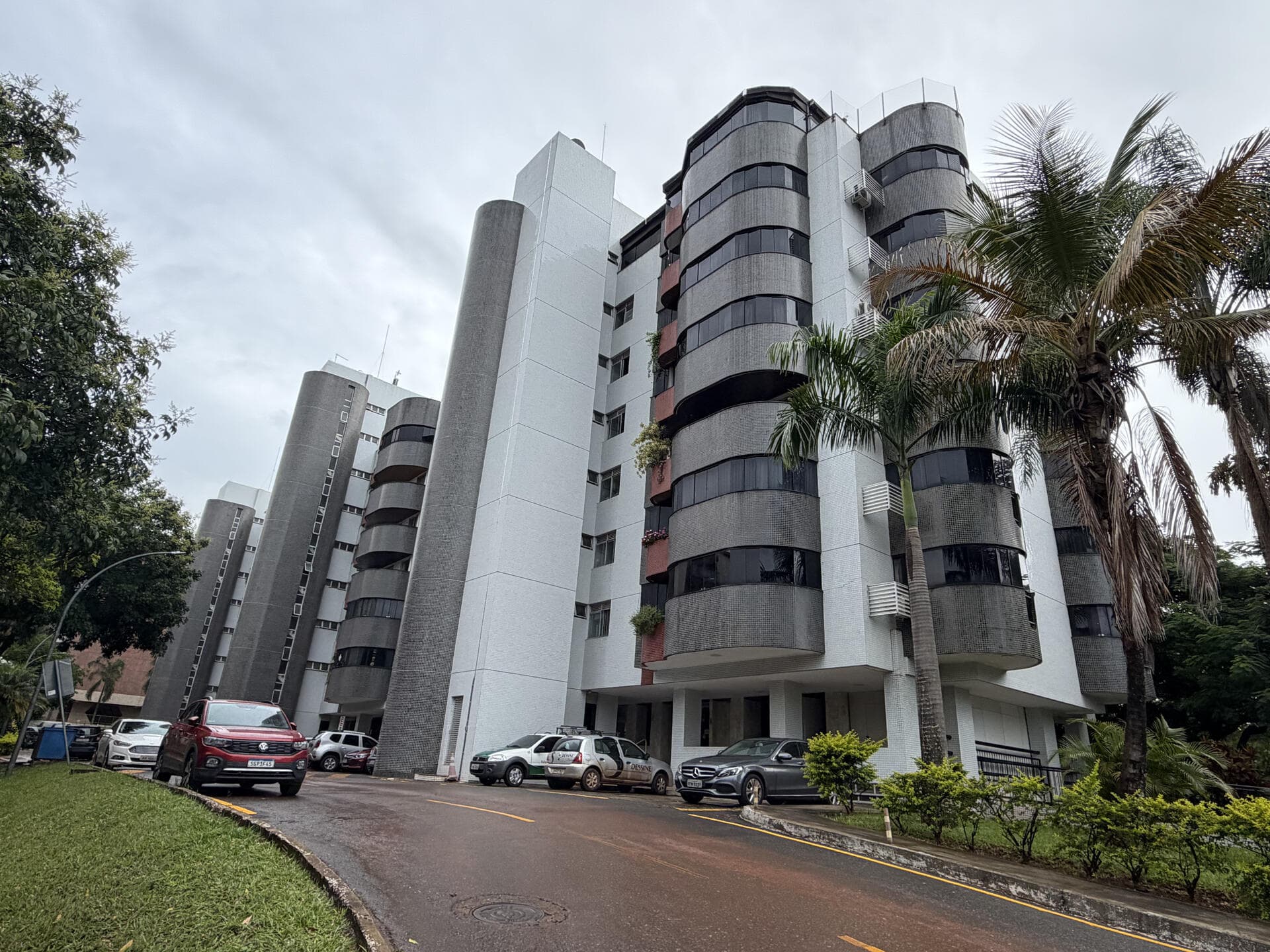 Foto 7 de 11: Apartamento em leilão em Brasília - DF, bairro Asa Sul — Apto. área total 152,54m² - Brasília/DF