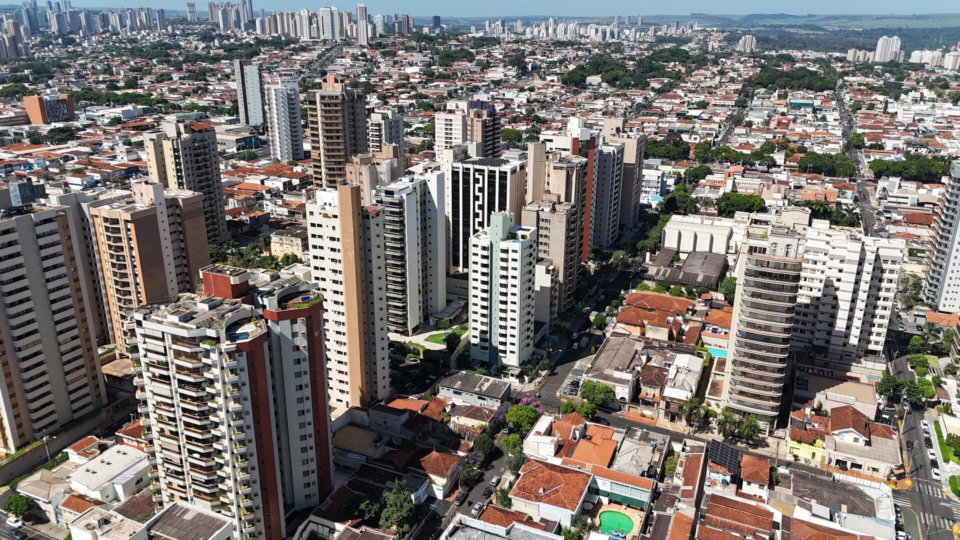 Foto 3 de 10: Apartamento em leilão em Ribeirão Preto - SP, bairro Centro — Apartamento, àrea total 95,7854m² - Ribeirão Preto/SP