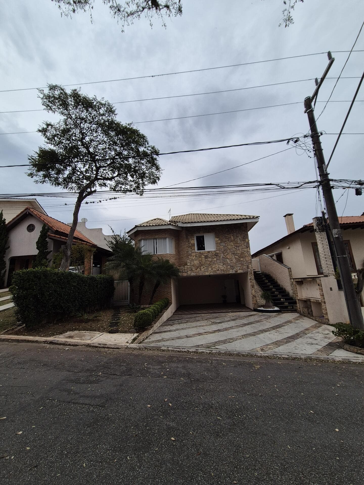 Foto 6 de 34: Casa em leilão em Santana De Parnaíba - SP — Imóvel no Alphaville Residencial 9 - Santana de Parnaíba SP