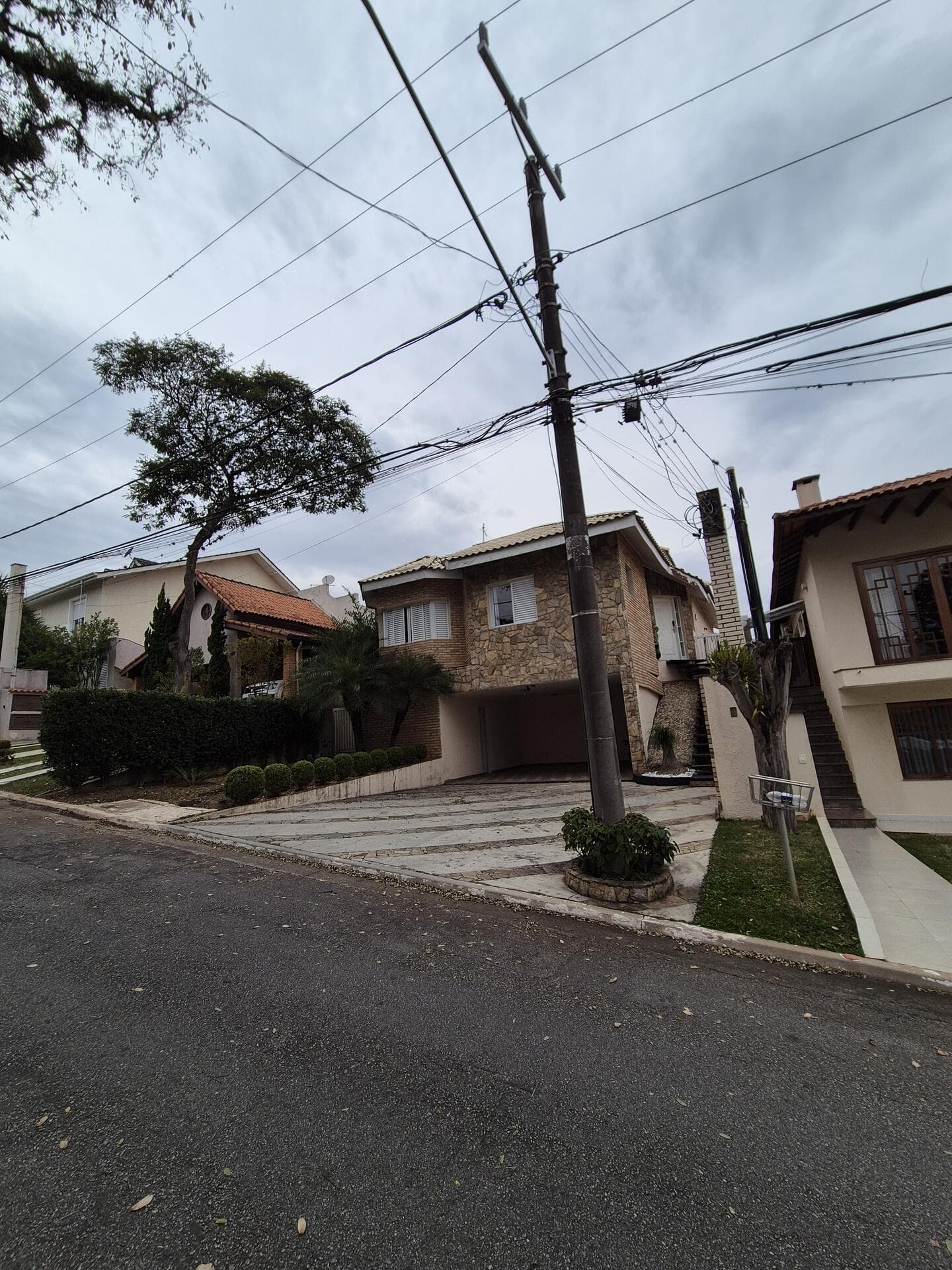 Foto 8 de 34: Casa em leilão em Santana De Parnaíba - SP — Imóvel no Alphaville Residencial 9 - Santana de Parnaíba SP