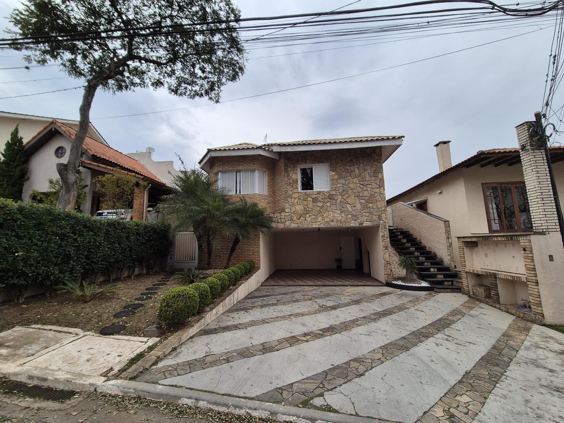 Foto 9 de 34: Casa em leilão em Santana De Parnaíba - SP — Imóvel no Alphaville Residencial 9 - Santana de Parnaíba SP