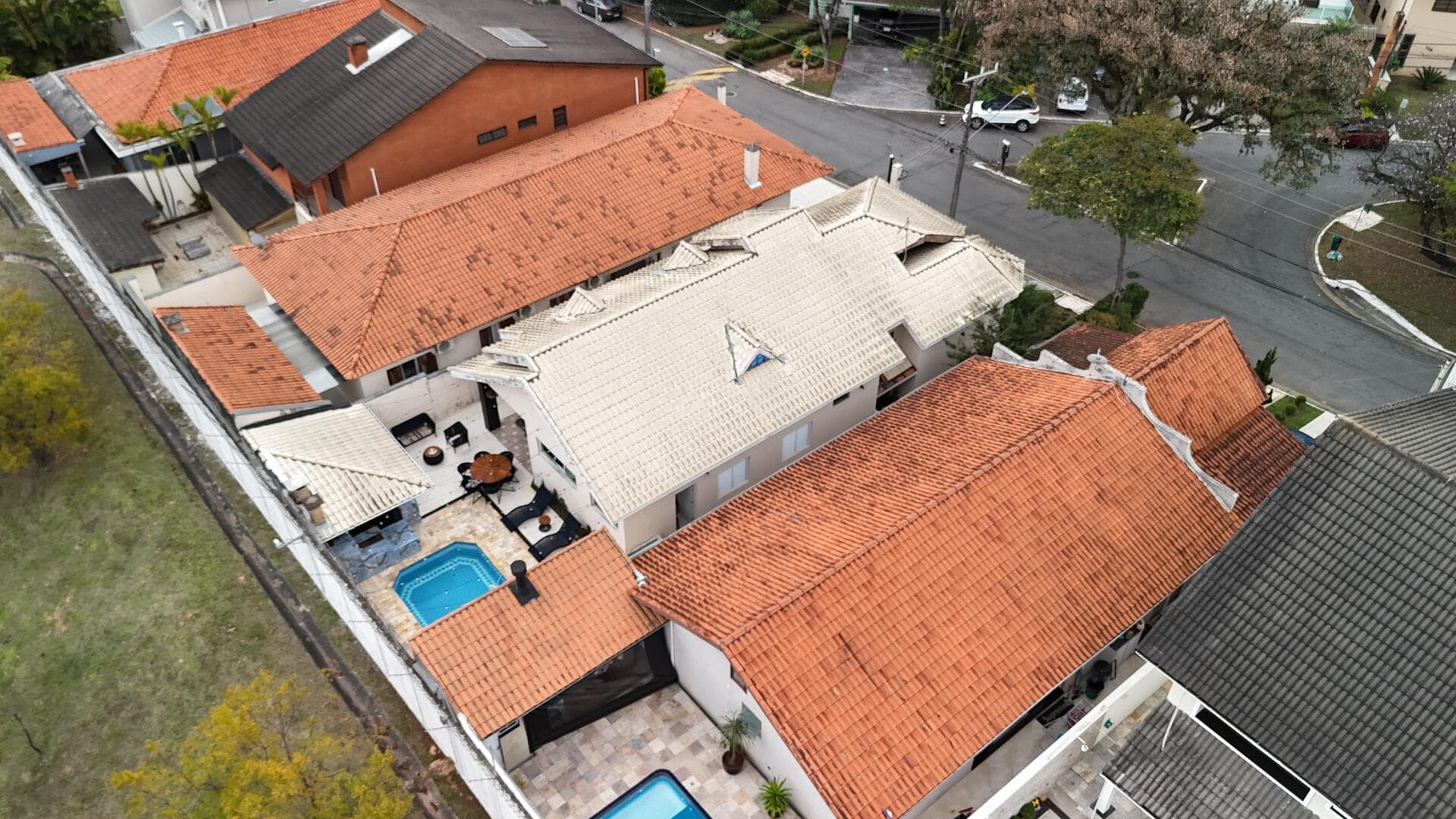 Foto 25 de 34: Casa em leilão em Santana De Parnaíba - SP — Imóvel no Alphaville Residencial 9 - Santana de Parnaíba SP