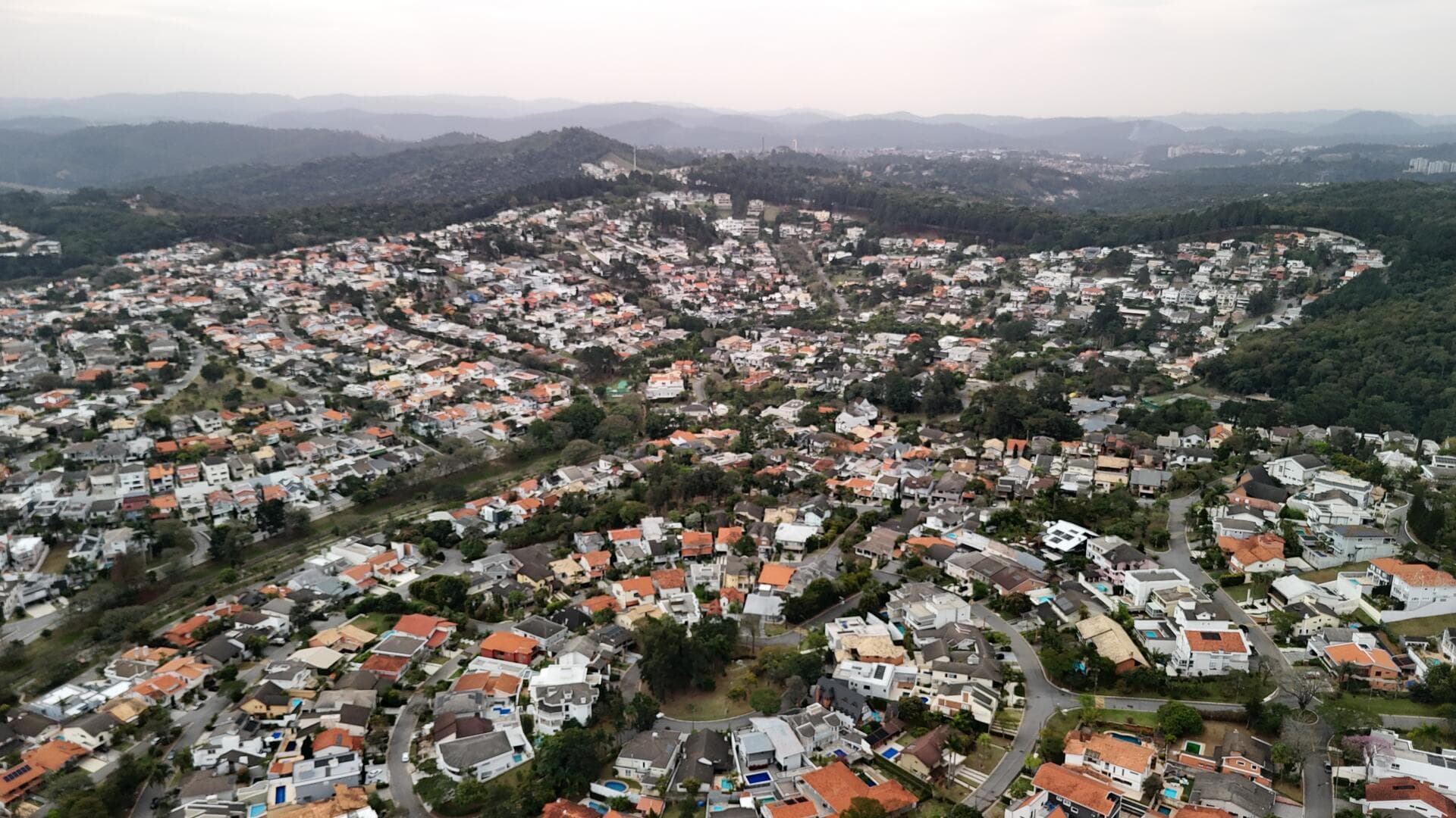 Foto 30 de 34: Casa em leilão em Santana De Parnaíba - SP — Imóvel no Alphaville Residencial 9 - Santana de Parnaíba SP